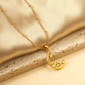 Collier avec pendentif lune en acier inoxydable plaqué or 18 carats et petit cristal