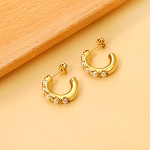 Boucles D'Oreilles Créoles En Forme De C En Acier Inoxydable Plqué Or De Style Français Avec Künstliche Perles Blanches Pour Femmes