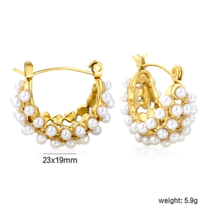 Boucles d'oreilles cœur en acier plaqué or 18k avec perles blanches, 23x19mm