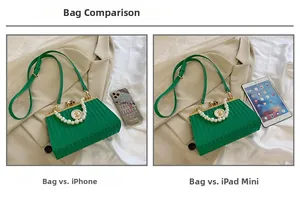 Comparaison de taille du sac de soirée plissé vert avec iPhone et iPad mini sur soie