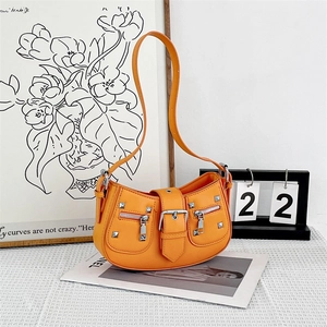 Vintage Rivet Crossbody Bag PU Leather Motorcycle Style Underarm Hobo Bag With Silver Metal Studs Punk Y2K For Women