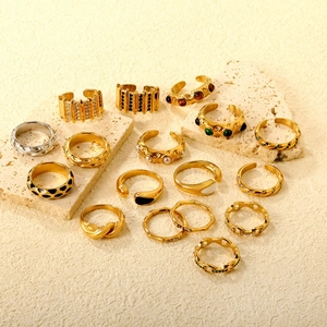 Bagues En Acier Inoxydable Style Français Vintage Zircon Vert Émeraude Ajustable Texture Nid Abeille Bijoux Pour Femmes