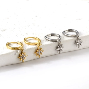 Boucles d'oreilles étoiles en acier inoxydable avec diamants blancs en or et argent