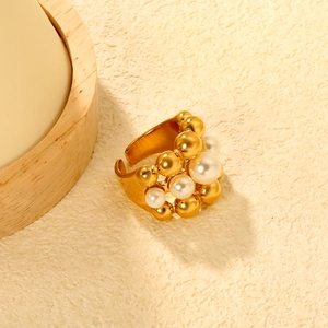 Adjustable 18K gold plated stainless steel ring with stacked pearls and metal beads