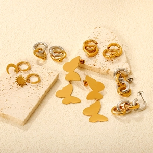 Boucles D'oreilles Créoles En Acier Inoxydable Asymétriques Soleil Lune Papillon Cœur Bijoux Géométriques Pour Femmes Mode Minimaliste