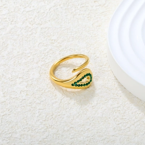 Vintage 18K gold plated stainless steel teardrop ring with green emerald cubic zirconia