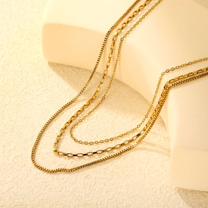 Dreilagiges 18K vergoldetes Ketten-Set mit verschiedenen Gliedermustern für Damen Schmuck