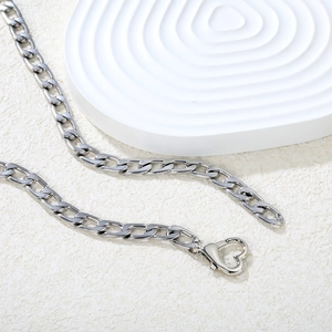 Hip hop style silver stainless steel chain necklace with creative heart-shaped lobster clasp