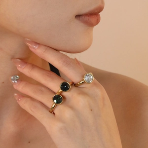 Elegant Round Cubic Zirconia Finger Rings 18K Gold Plated Stainless Steel Retro Bezel Setting Jewelry For Women