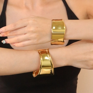 Bracelet Manchette Large Acier Inoxydable Plaqué Or 18K Irrégulier Géométrique Poli Ouvert Pour Femmes Bijoux Mode