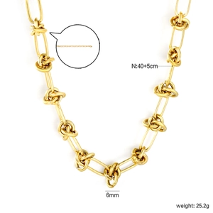 Detailed view of 18k gold plated stainless steel knot chain with 40+5cm length specs