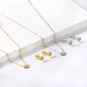 Parure élégante de colliers à pendentif étoile et boucles d'oreilles en acier inoxydable