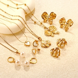 Collana E Orecchini In Acciaio Inossidabile Per Donna Pendente Farfalla Cuore Conchiglia Placcato Oro Con Perla Artificial Accessorio