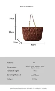 Dimensioni dettagliate della borsa tote trapuntata marrone scuro con tracolla a catena