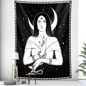 Tapisserie de tarot occulte noir et blanc avec silhouette féminine, lune et étoiles