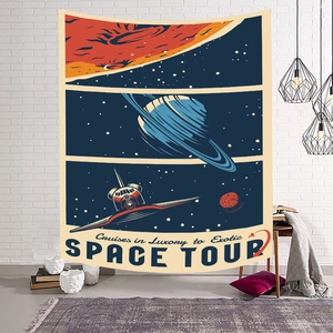 Dettaglio arazzo con stampa spaziale vintage su una parete di mattoni bianchi
