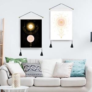 Lot de tapisseries murales nordiques avec motifs soleil et lune et élégants pompons noirs