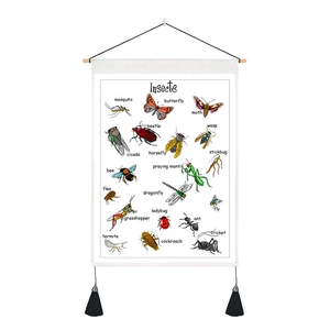 Tapiz vintage beige de insectos con mariposas y borlas para decoración de pared