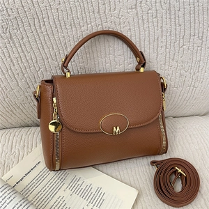 Women Retro Litchi Pattern PU Leather Handbag With Gold Metal M Logo Decorative Side Zipper Crossbody Shoulder Bag For Travel Daily