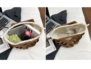 Borsa in pelle intrecciata marrone con spazio per iPad, ombrello e oggetti quotidiani