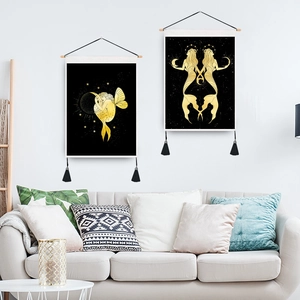 Set de tapisseries déesse de la lune aux motifs dorés, barres en bois et pompons déco