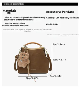 Tableau des tailles du sac vintage avec poignée en bois et pendentif en peluche