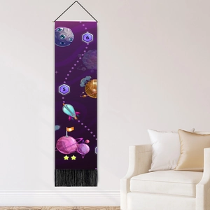 Tapisserie murale enfant avec astronaute et fusée de style nordique avec des glands