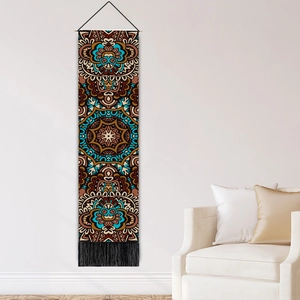 Tapisserie murale mandala bohème avec motifs bleus et franges noires pour maison