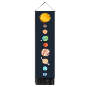Wandbehang Sonnensystem Planeten mit Holzstange und schwarzen Quasten fürs Kinderzimmer