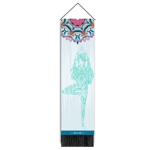 Nordisches Yoga-Wandteppich mit blauem Mandala-Muster und schwarzen Quasten-Details