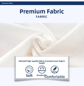 Gros plan sur un tricot blanc doux et respirant pour t-shirts en coton pour enfants