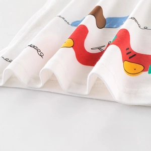 T-shirt enfant en coton blanc avec imprimé dessin animé coloré et ourlet à double aiguille