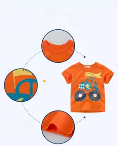 Detail eines orangefarbenen Baumwoll-T-Shirts für Jungen mit Monster-Truck-Print und Kragen
