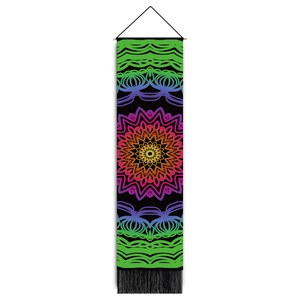 Mandala Wandteppich mit Farbverlauf, schwarzen Quasten und Aufhängestange für Deko