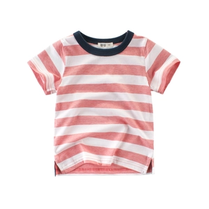 Classic red and white striped cotton T-shirt for boys with blue crew neck summer style