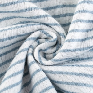 Tissu rayé bleu et blanc pour t-shirt enfant en maille de coton douce et extensible