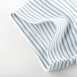 T-shirt à manches courtes rayé pour enfants avec motifs bleu et blanc en coton doux