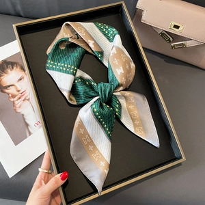 Fashionable green and white teddy bear print silk scarf with luxury geometric patterns