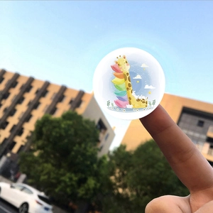 Pegatinas redondas lindas de jirafa y arcoíris para sellado y decoración