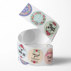Bloemen ronde bedankstickers op rol voor bruiloft- en cadeauverpakkingsdecoratie