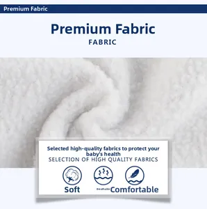 Gros plan sur la doublure en polaire blanche douce pour pantalons de sport enfant