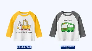 Détail de t-shirts enfants en coton à manches longues avec motifs pelleteuse et bus