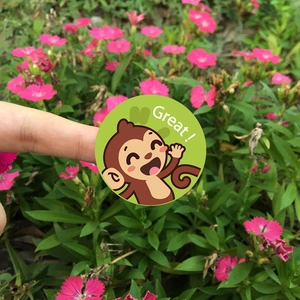 Adesivo premio insegnante rotondo verde con scimmia e testo Great per bambini