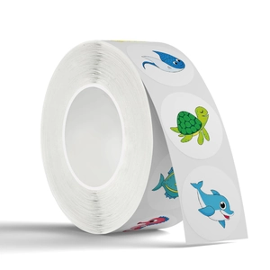 Rol met cartoon zeedieren beloningsstickers voor kinderen met schildpad en dolfijn designs