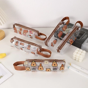 Trousse Capybara transparente avec fermeture éclair brune et poignée pratique