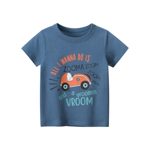 T-shirt bleu foncé en coton pour enfant avec motif de voiture de course et texte zoom