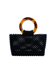 Bolso de mano cuadrado hecho a mano con cuentas negras y asas redondas de ámbar