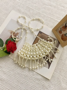 Eleganter handgefertigter Perlen-Body-Chain-Accessoire mit modischen Quasten