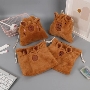 Simpatici sacchetti di peluche Capybara con coulisse per cosmetici e viaggi