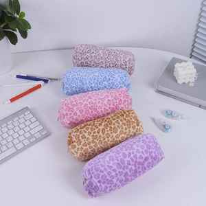 Lot de trousses en peluche à motif léopard coloré avec fermetures éclair métalliques